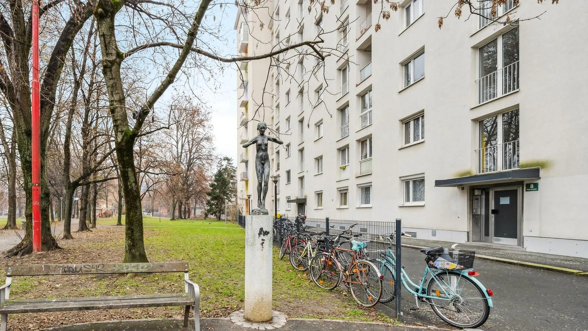 Zentrales Park-Side Apartment - 2Br - Free Parking - 2 Balkone Graz